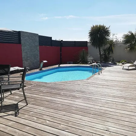 Pansiyon Independant Avec Piscine Et Cuisine Exterieures La Rochelle (Charente-Maritime)