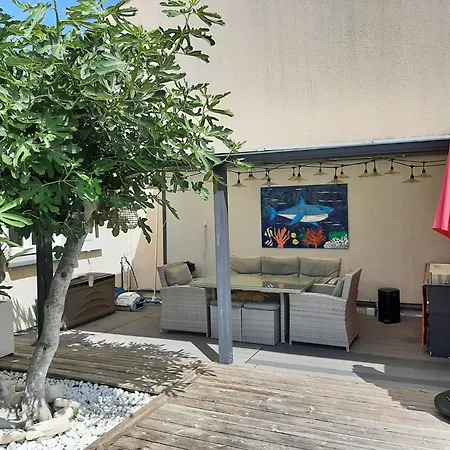 Pansiyon Independant Avec Piscine Et Cuisine Exterieures La Rochelle (Charente-Maritime)