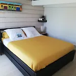 Independant Avec Piscine Et Cuisine Exterieures Homestay La Rochelle (Charente-Maritime)