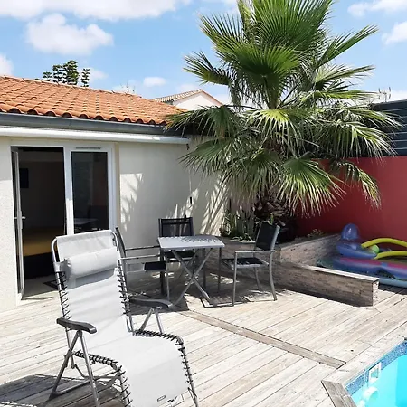 Independant Avec Piscine Et Cuisine Exterieures * La Rochelle (Charente-Maritime)